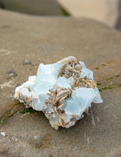 Load image into Gallery viewer, Aquamarine on Muscovite 1
